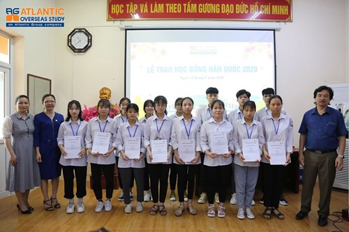 Lễ trao học bổng Hàn Quốc năm 2020 tại trường THPT Hoài Đức A
